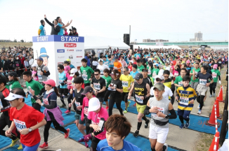 よしもと芸人たちと走ろう！「淀川寛平マラソン2019」参加者募集中