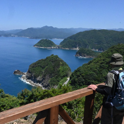 トラベル
