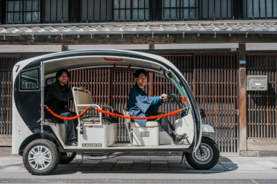 トラベル