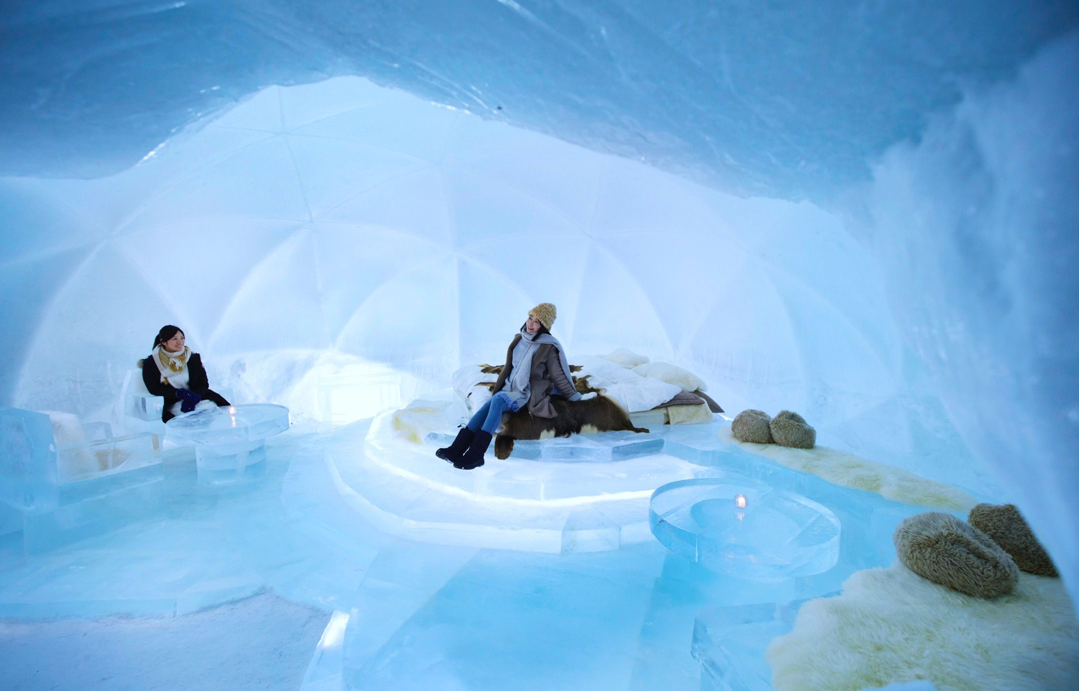 星野リゾート トマムの「氷のホテル」で氷点下の宿泊を体験