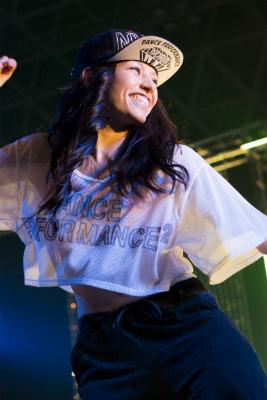DANCE
